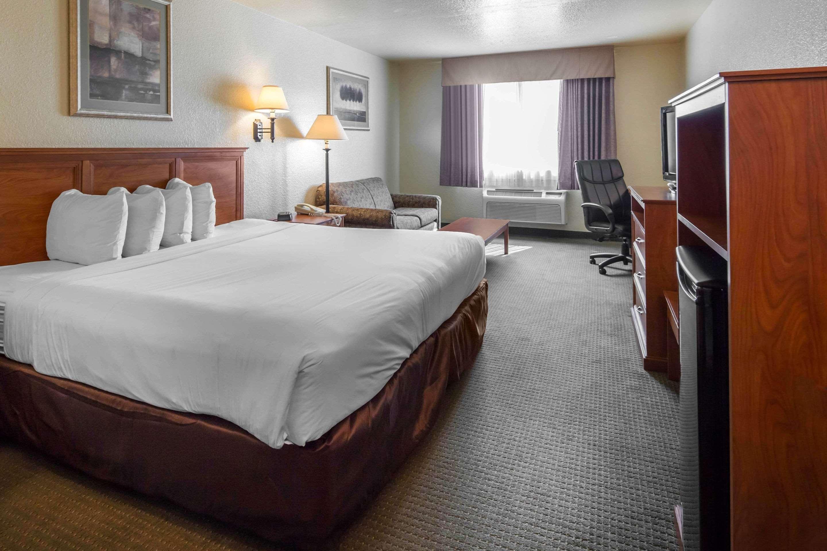 Quality Inn Alpine Esterno foto