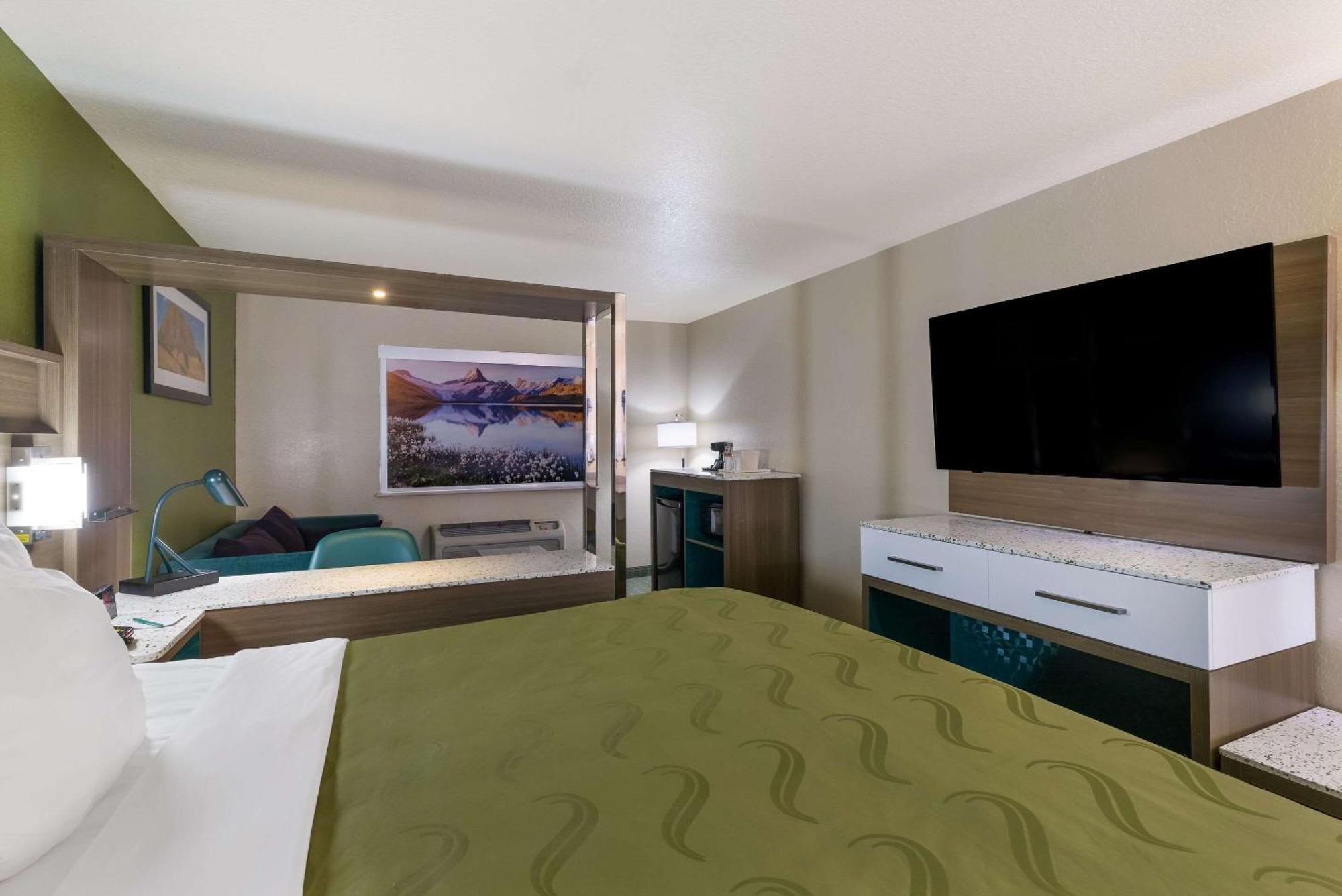 Quality Inn Alpine Esterno foto