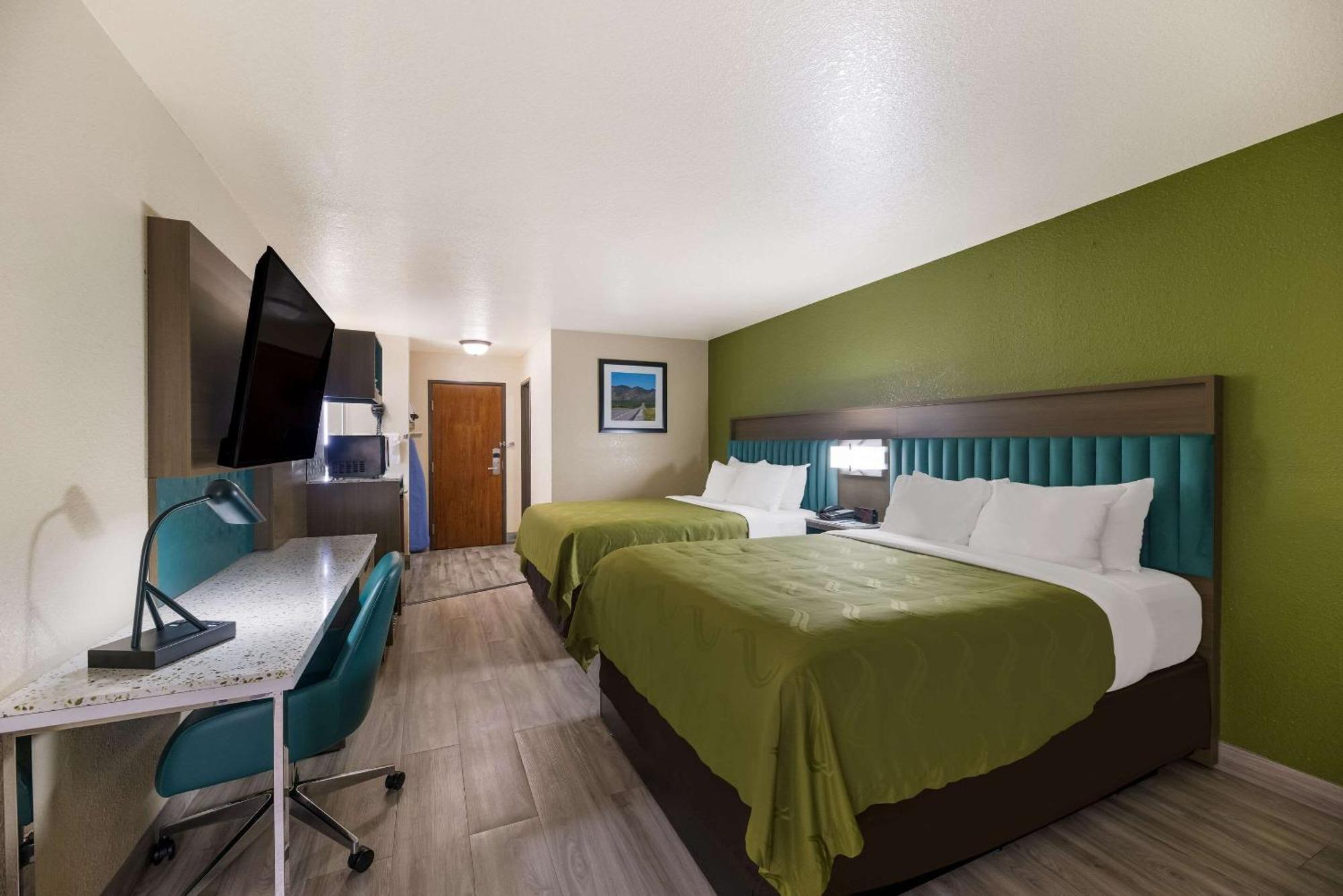 Quality Inn Alpine Esterno foto